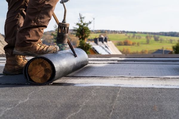Flat Roof Tar Repair in Sheboygan